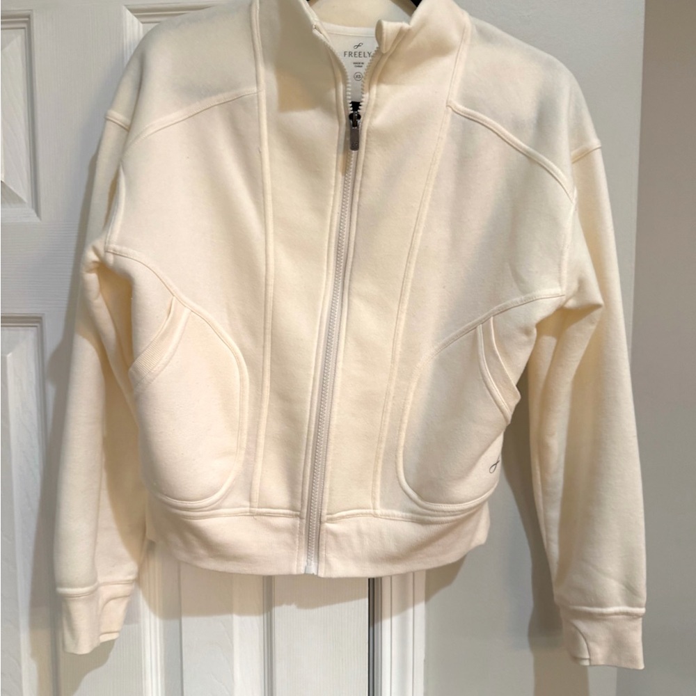 Freely cream athletic Jacket